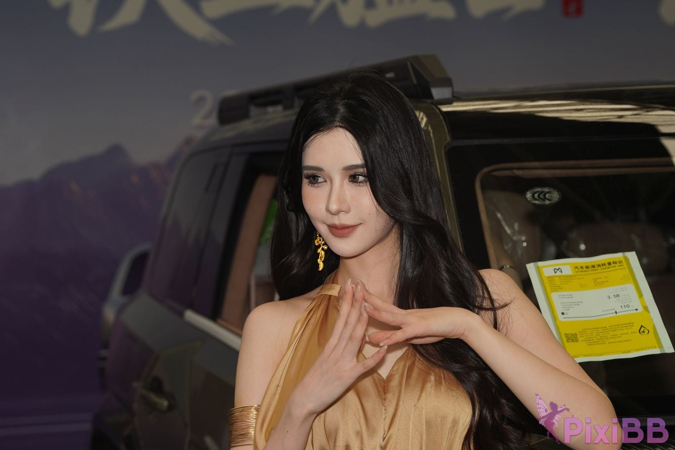 Featured Street Photography Works No.5428 Perfect looking goddess Sang crow PixiBB.COM 080