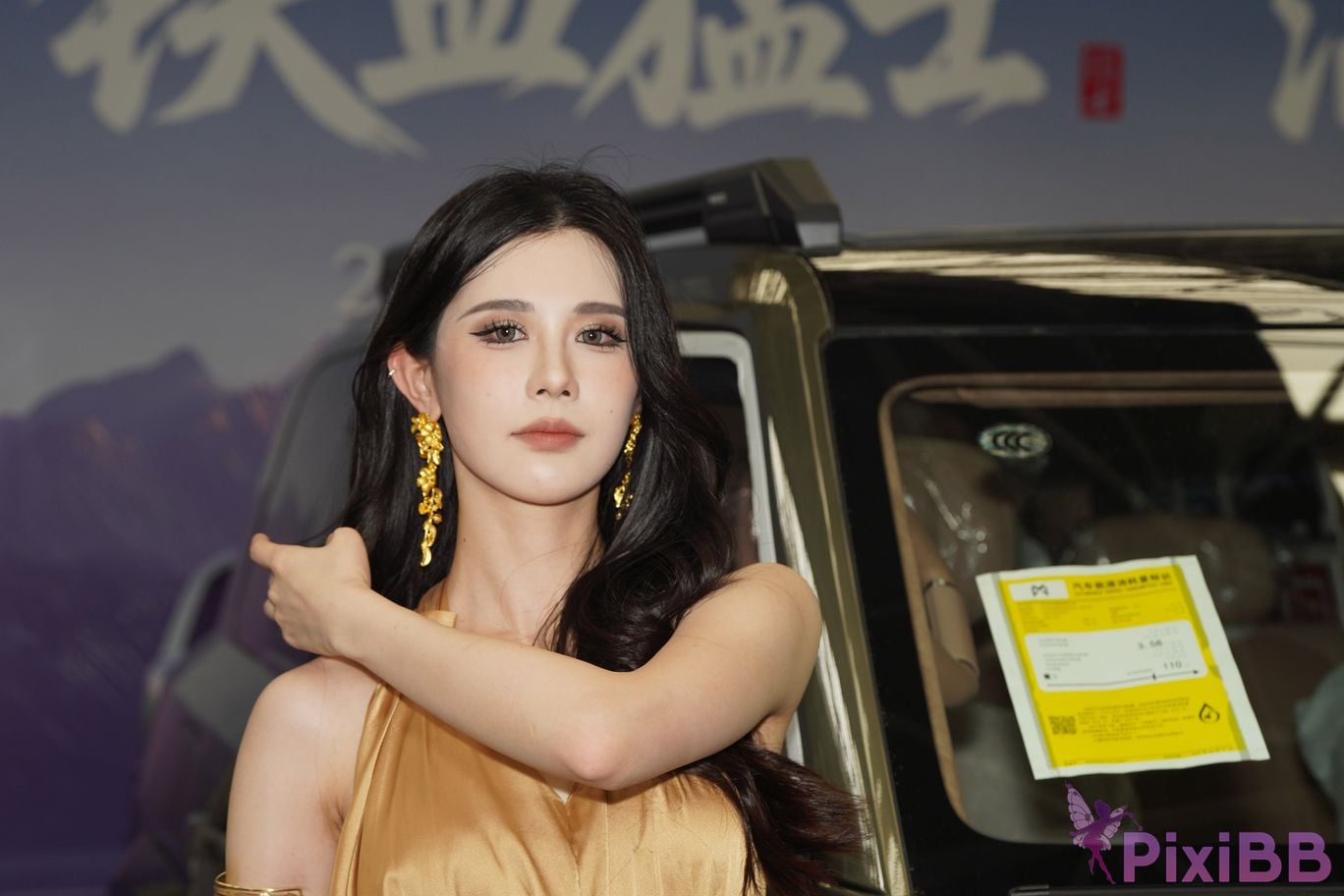 Featured Street Photography Works No.5428 Perfect looking goddess Sang crow PixiBB.COM 081