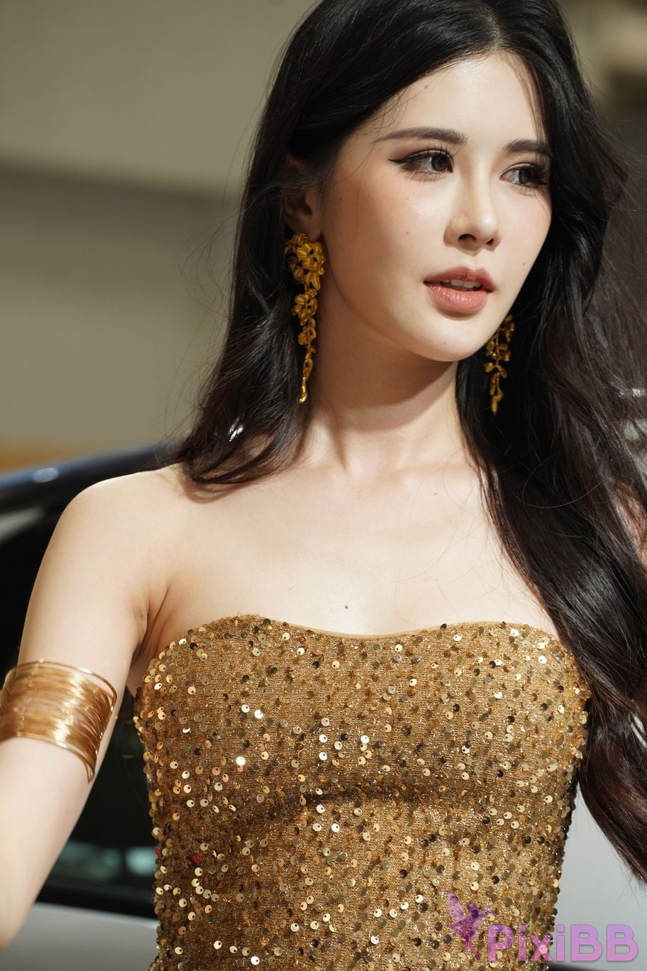 Featured Street Photography Works No.5428 Perfect looking goddess Sang crow PixiBB.COM 109