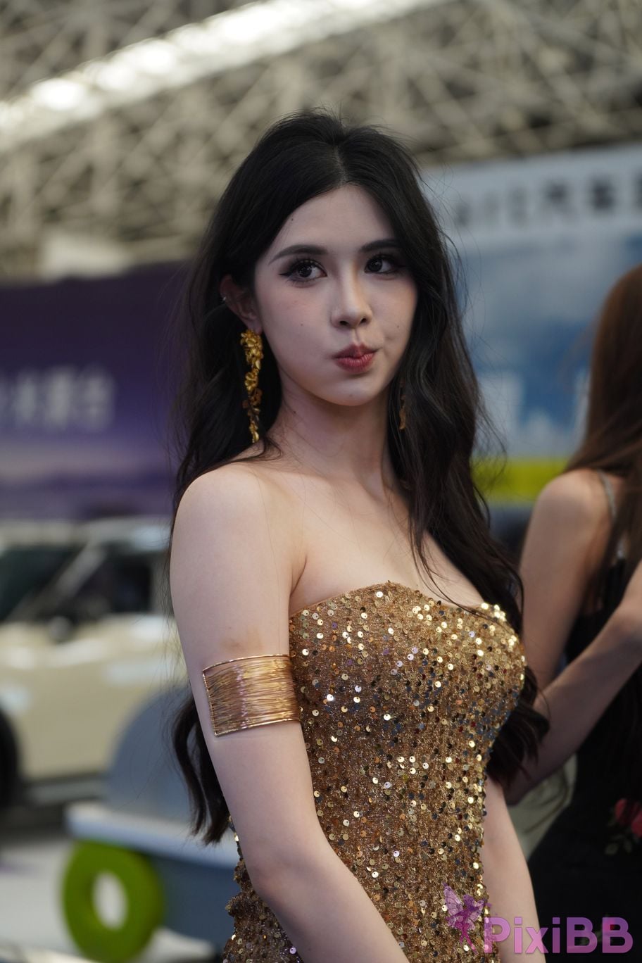 Featured Street Photography Works No.5428 Perfect looking goddess Sang crow PixiBB.COM 114