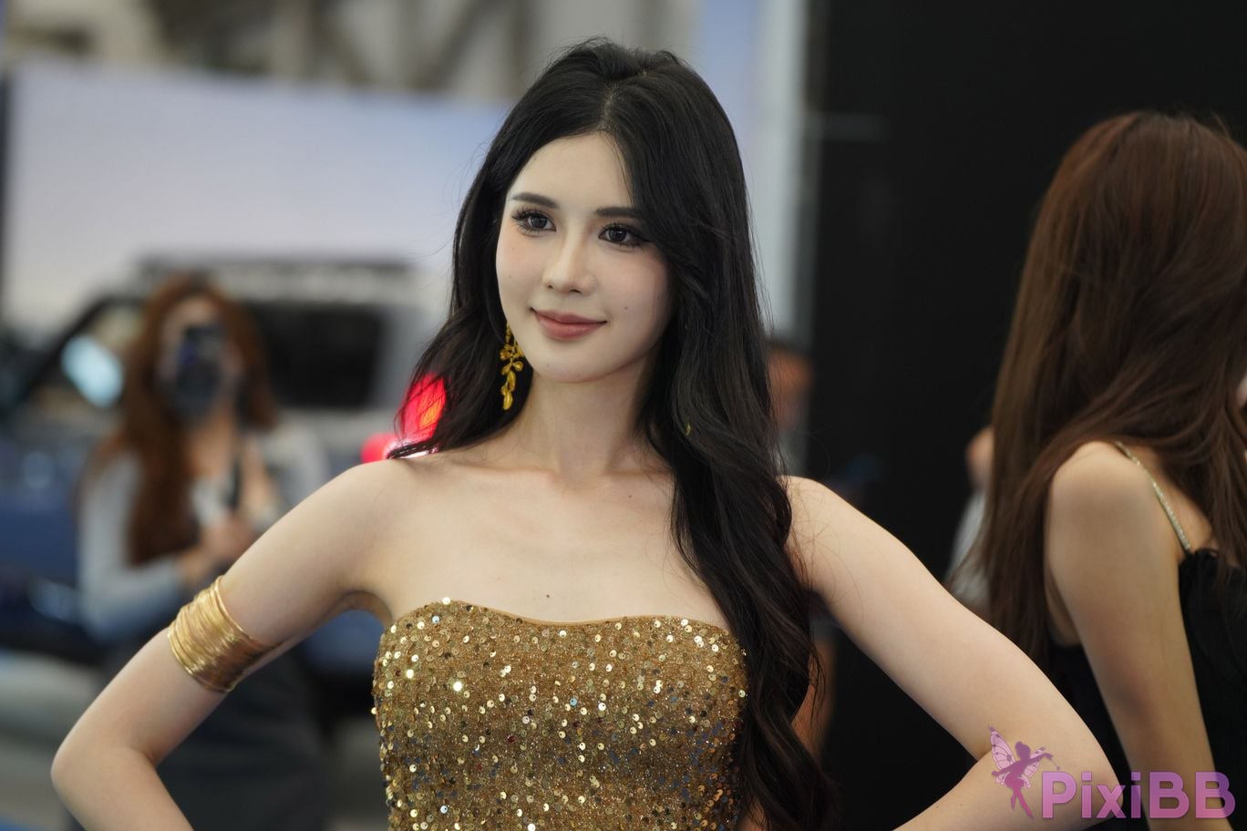 Featured Street Photography Works No.5428 Perfect looking goddess Sang crow PixiBB.COM 118