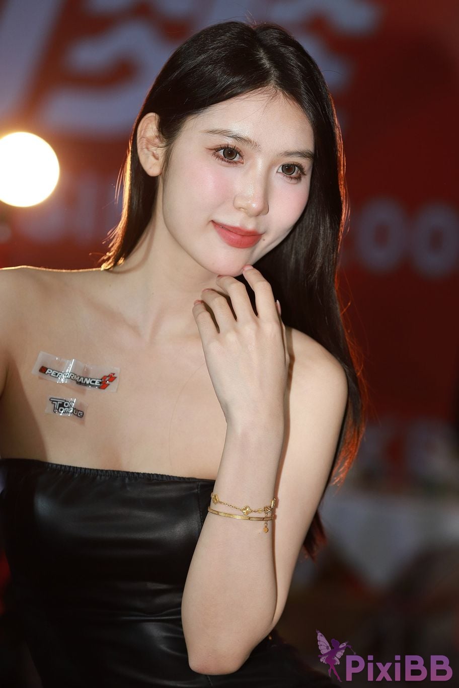 Featured Street Photography Works No.5430 Black leather hip skirt PixiBB.COM 083