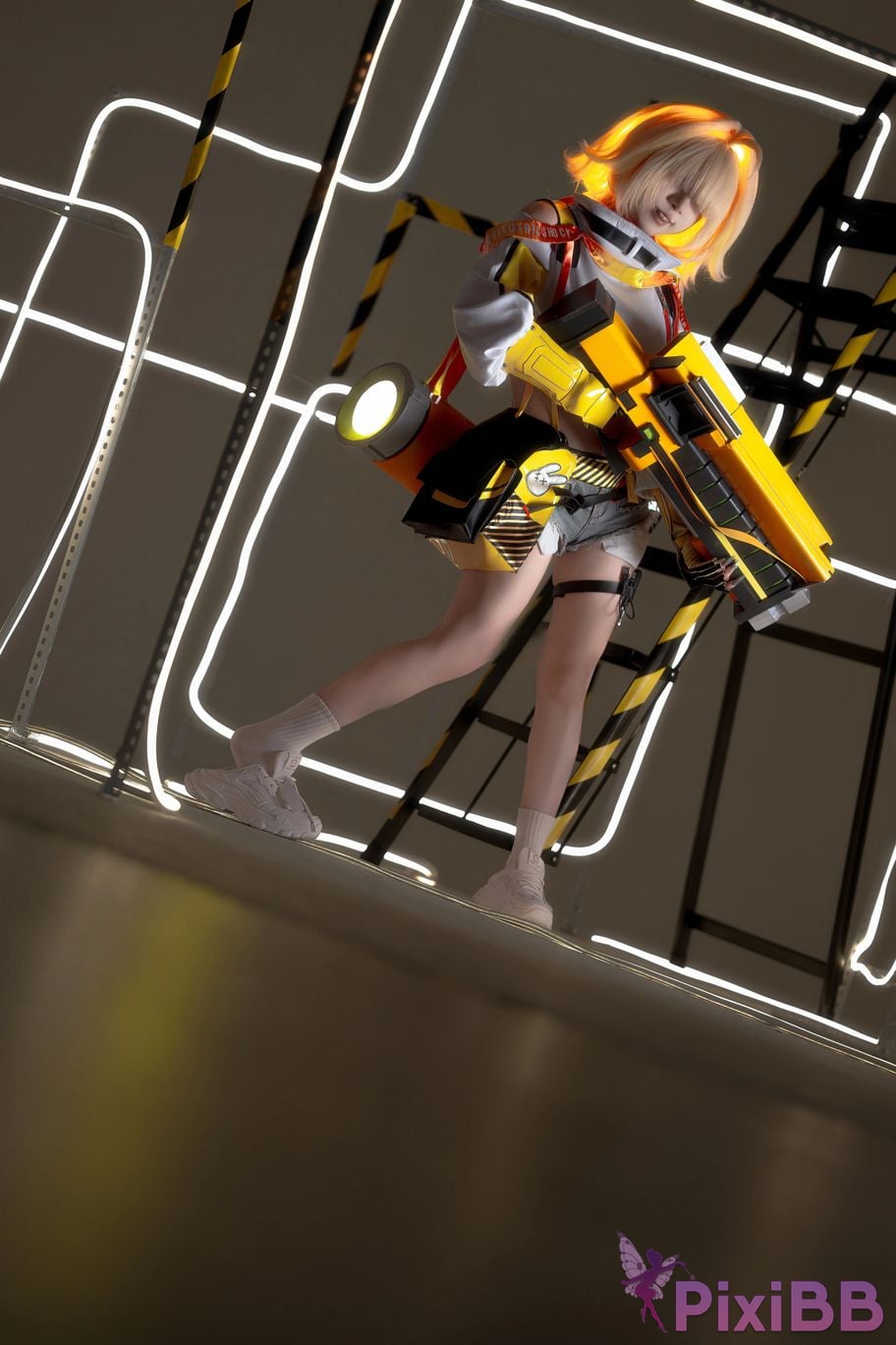 Cosplayer Zhiyue Etsu ko Nikke goddess of victory Ileg PixiBB.COM 004