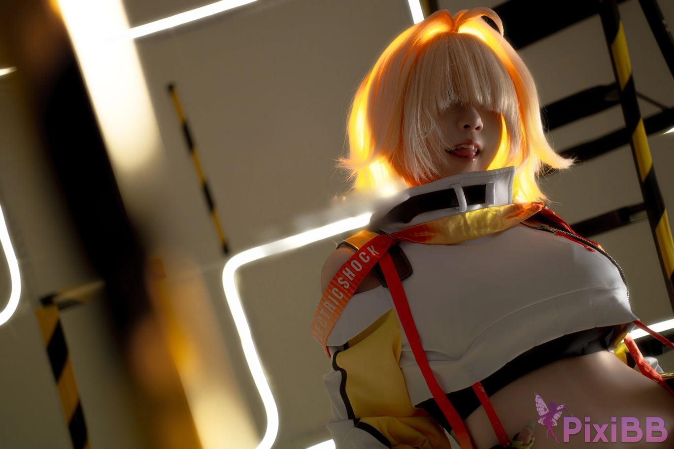 Cosplayer Zhiyue Etsu ko Nikke goddess of victory Ileg PixiBB.COM 023