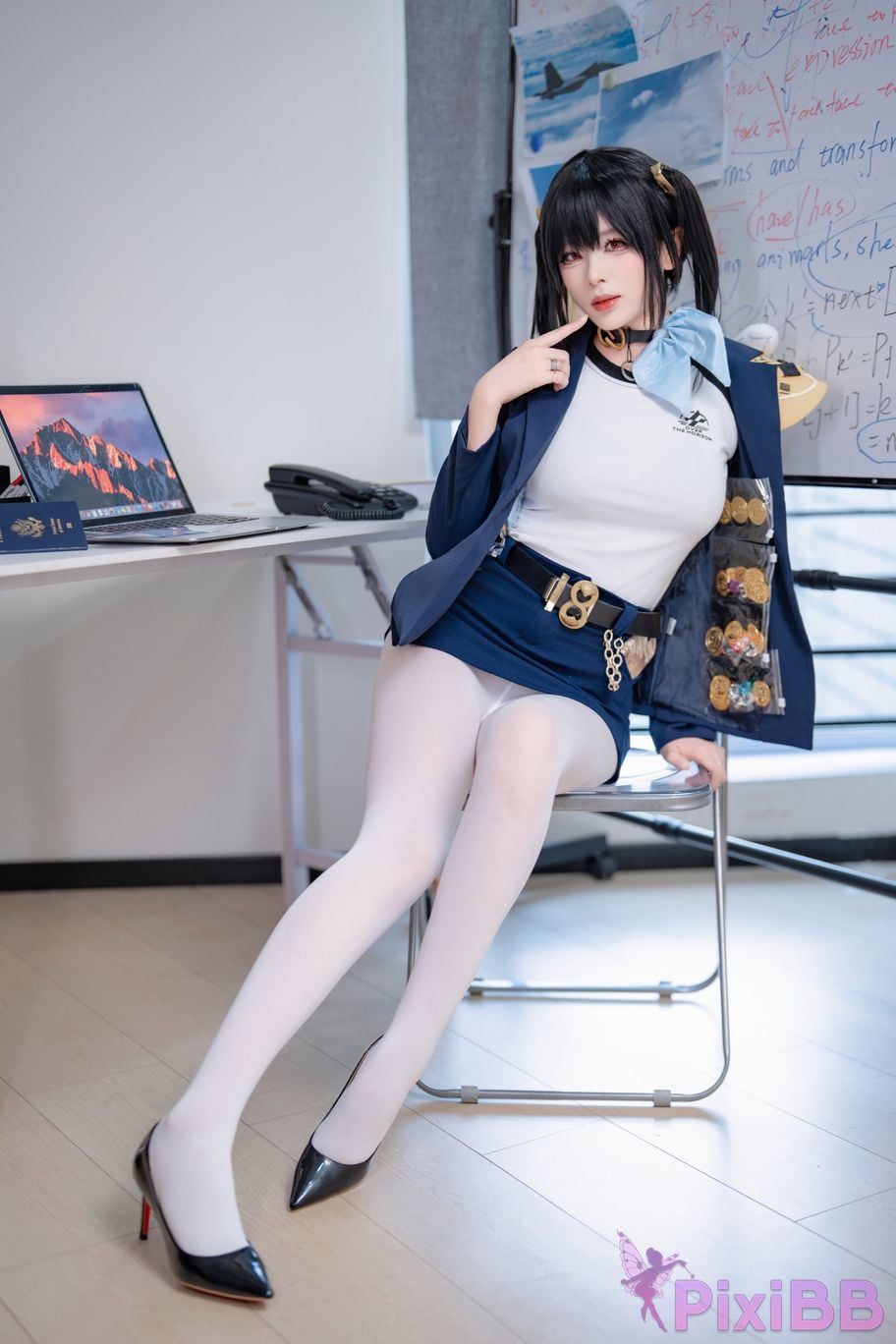 Cosplayer Senior Sister Xuan Xiao Nikke goddess of victory sola PixiBB.COM 007