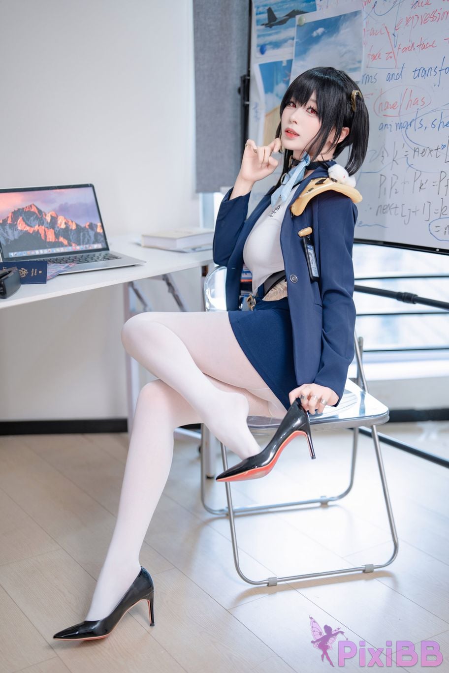 Cosplayer Senior Sister Xuan Xiao Nikke goddess of victory sola PixiBB.COM 013