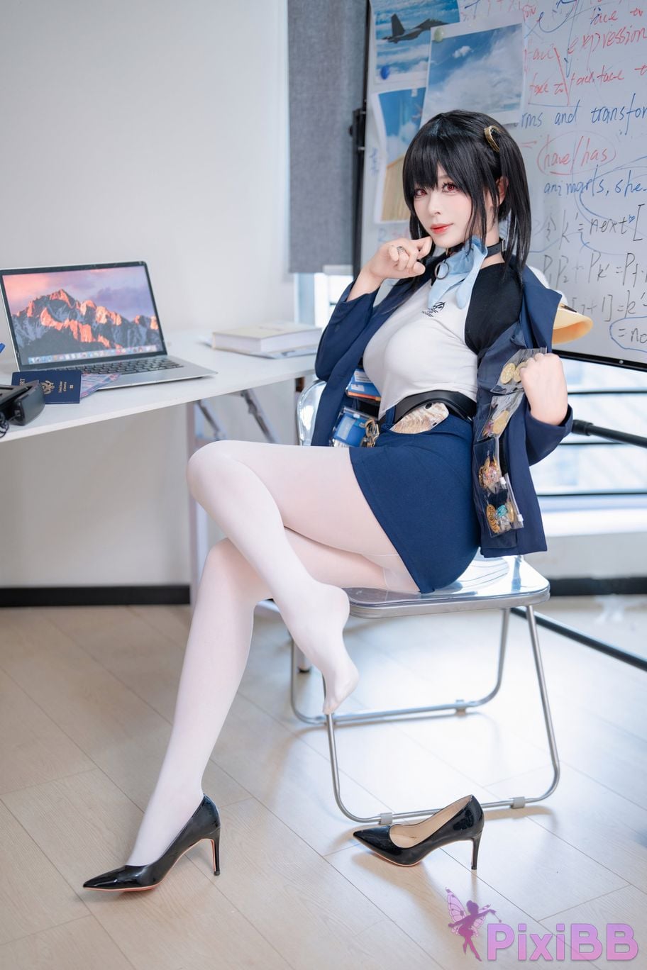 Cosplayer Senior Sister Xuan Xiao Nikke goddess of victory sola PixiBB.COM 014