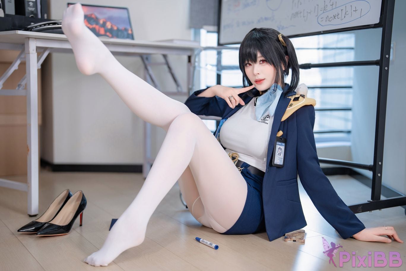 Cosplayer Senior Sister Xuan Xiao Nikke goddess of victory sola PixiBB.COM 020