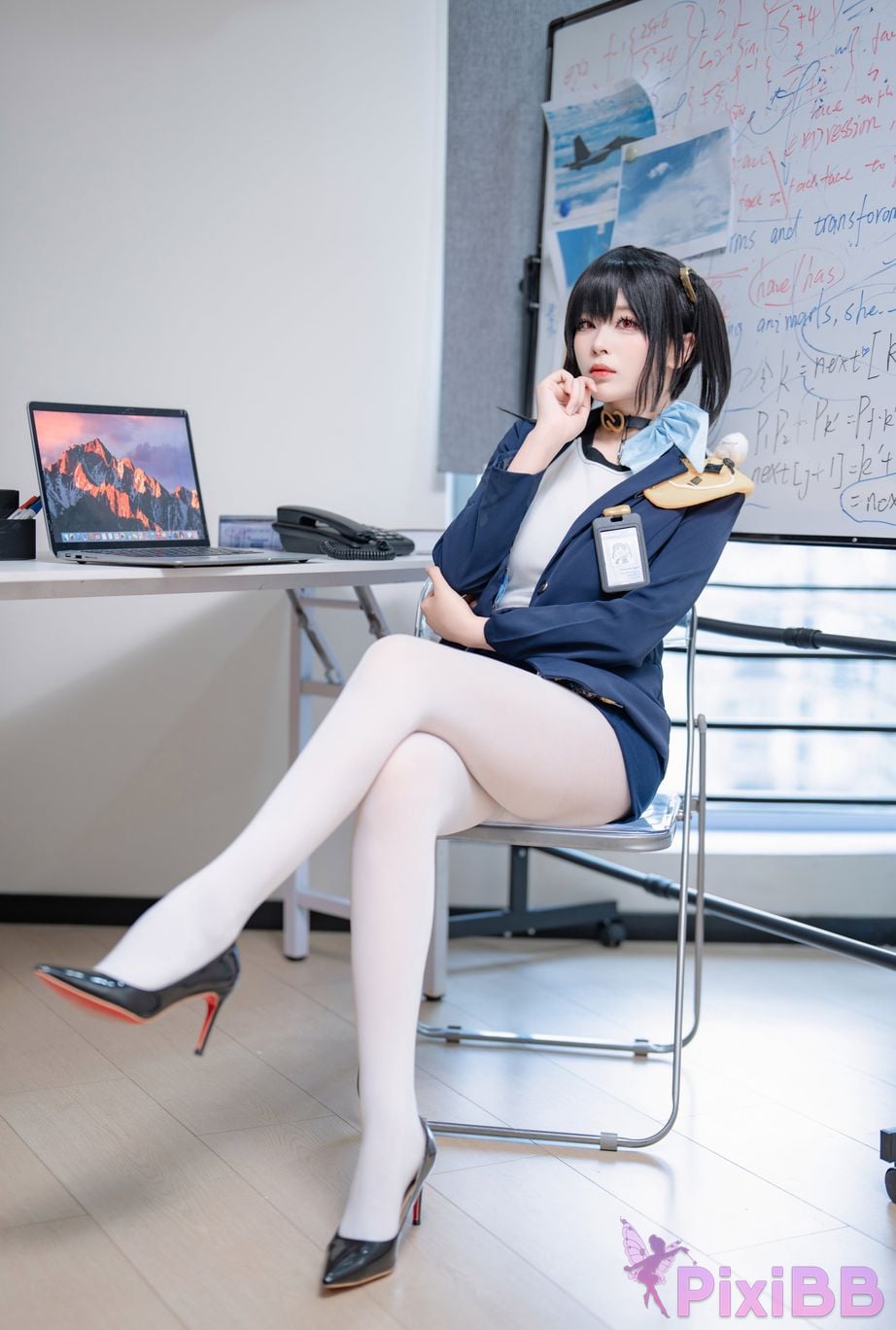 Cosplayer Senior Sister Xuan Xiao Nikke goddess of victory sola PixiBB.COM 023