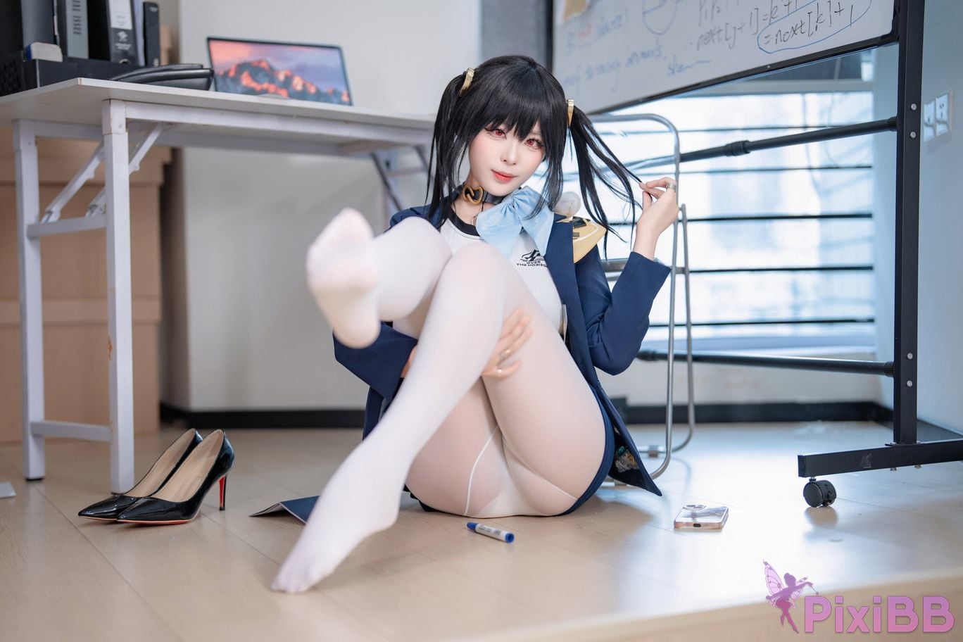 Cosplayer Senior Sister Xuan Xiao Nikke goddess of victory sola PixiBB.COM 024