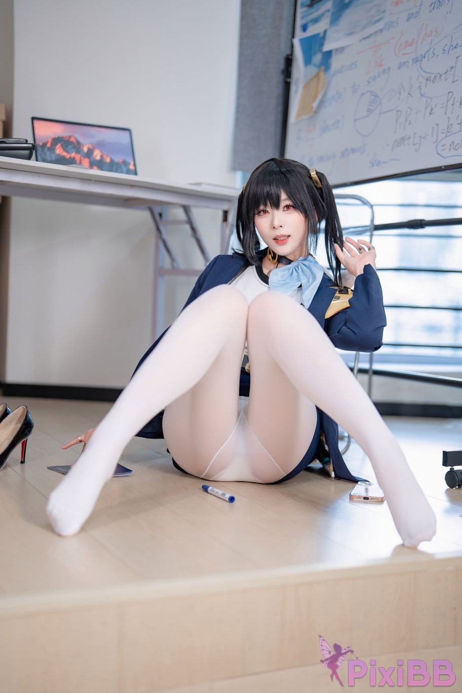 Cosplayer Senior Sister Xuan Xiao Nikke goddess of victory sola PixiBB.COM 025