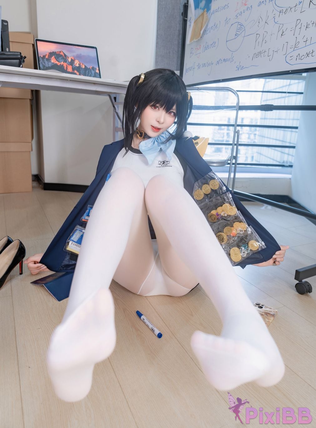 Cosplayer Senior Sister Xuan Xiao Nikke goddess of victory sola PixiBB.COM 027