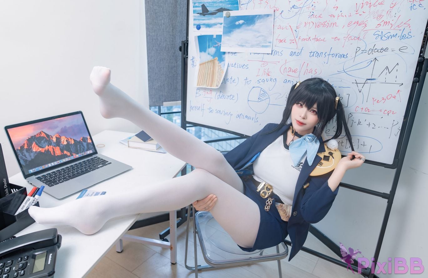 Cosplayer Senior Sister Xuan Xiao Nikke goddess of victory sola PixiBB.COM 028