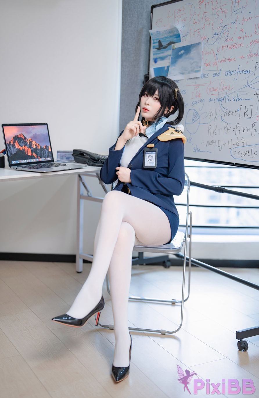 Cosplayer Senior Sister Xuan Xiao Nikke goddess of victory sola PixiBB.COM 045