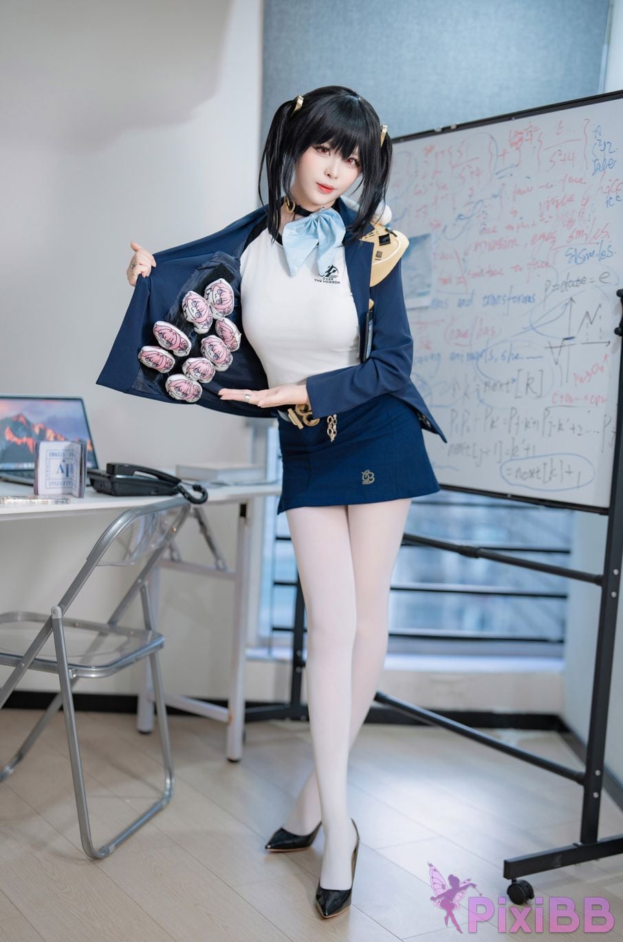 Cosplayer Senior Sister Xuan Xiao Nikke goddess of victory sola PixiBB.COM 046