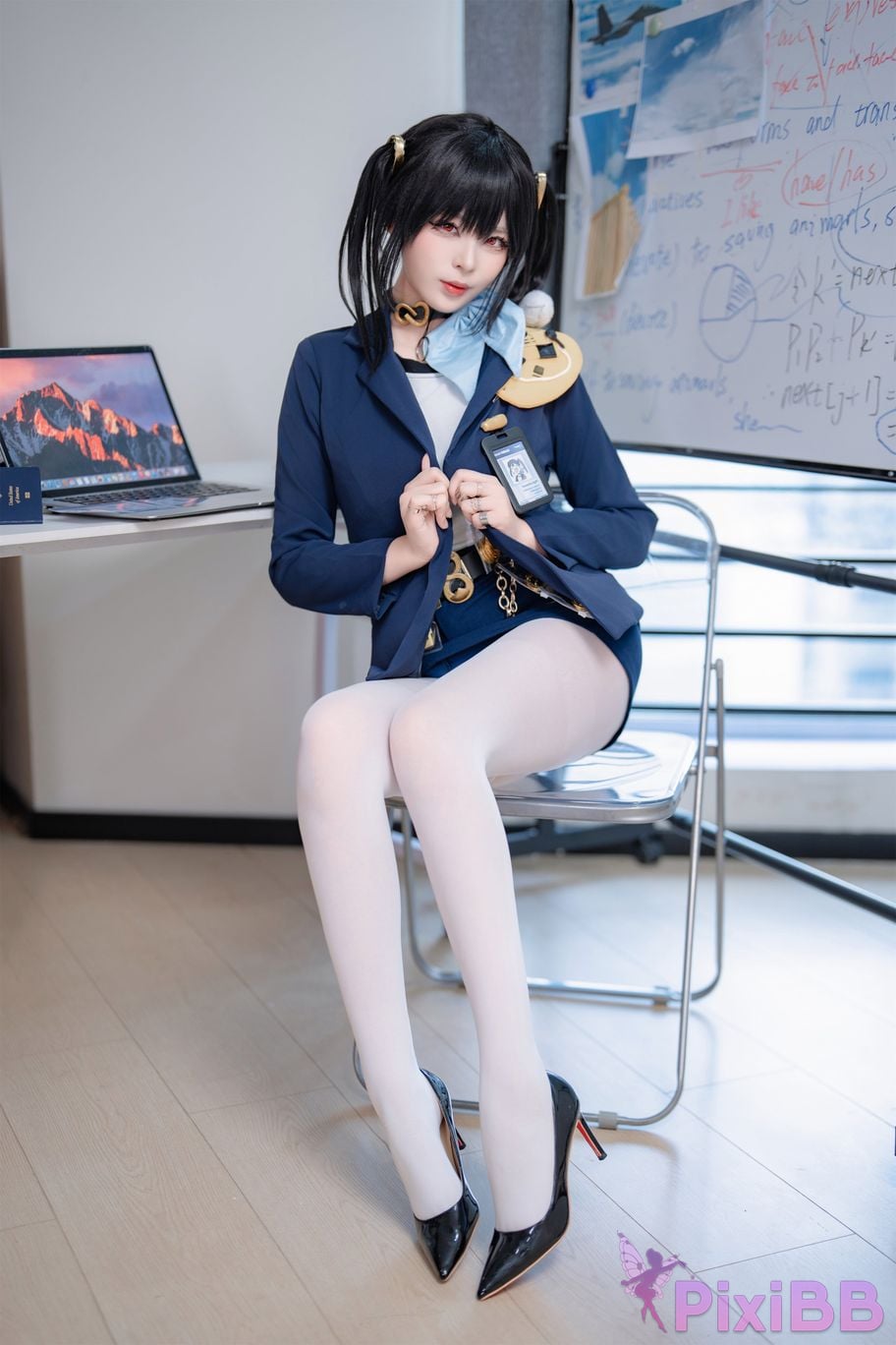 Cosplayer Senior Sister Xuan Xiao Nikke goddess of victory sola PixiBB.COM 050