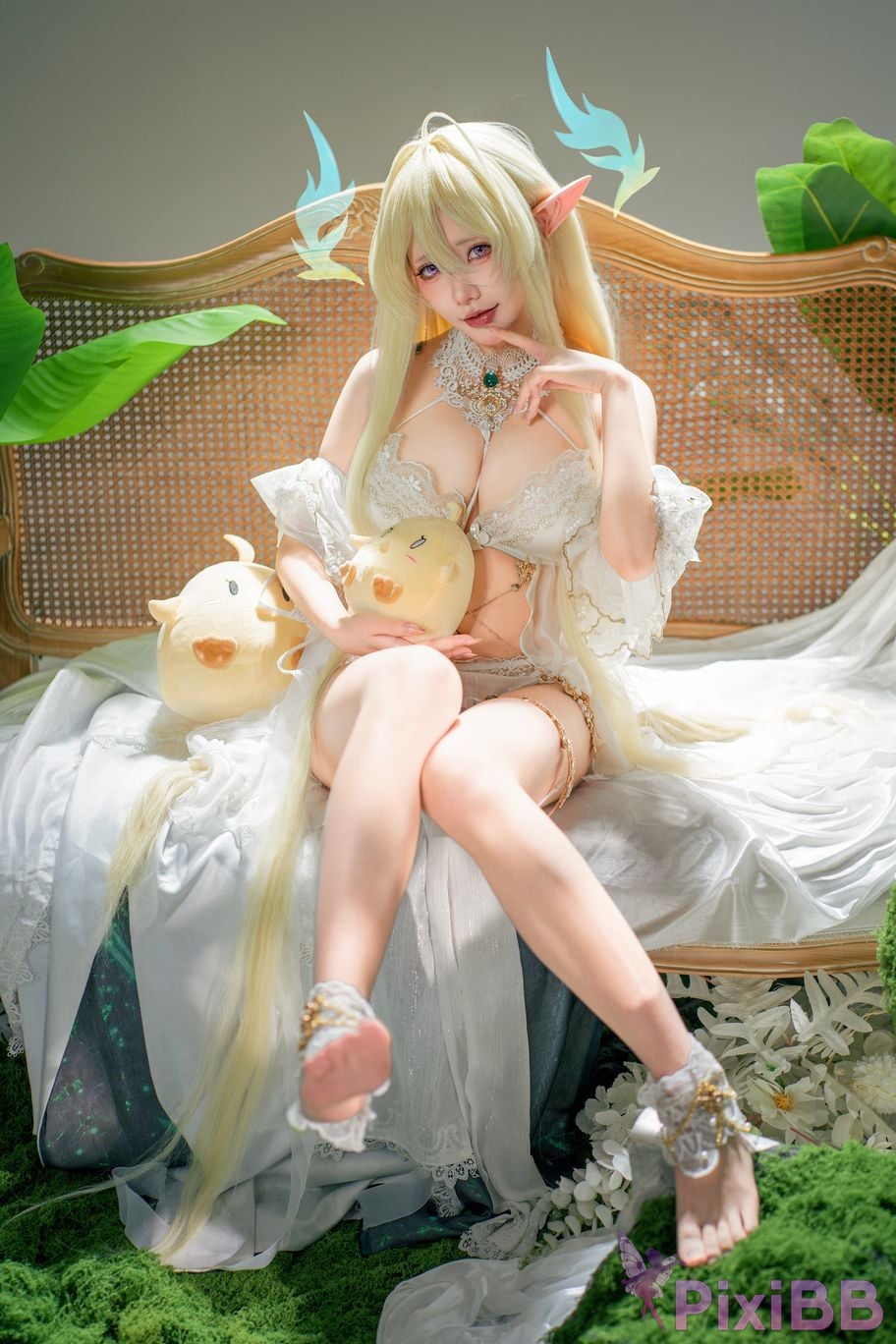 Cosplayer Is it a little bear azur lane golden lion PixiBB.COM 037