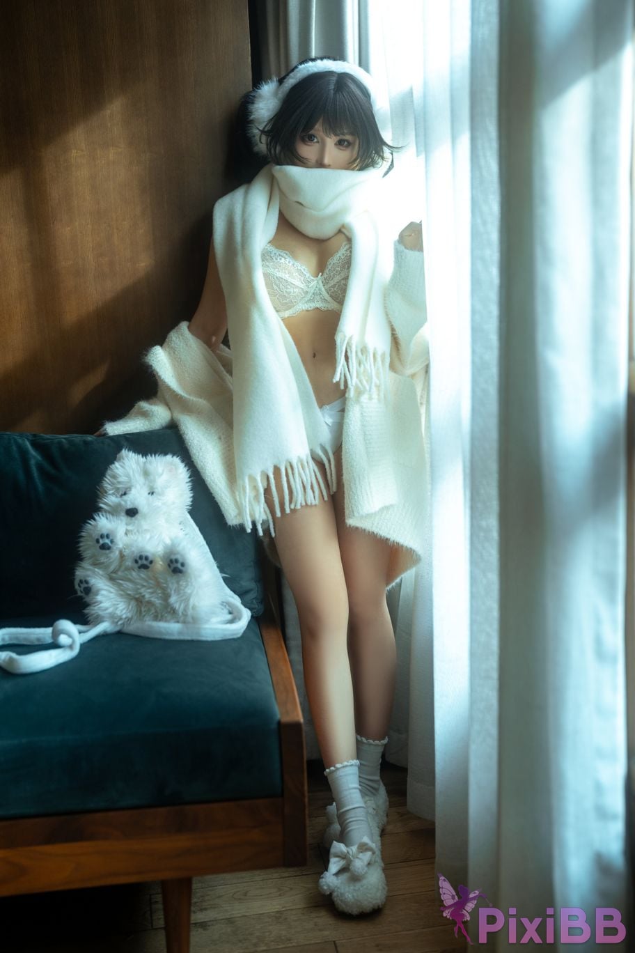 Cosplayer Stupid Momo chunmomo white sweater PixiBB.COM 005