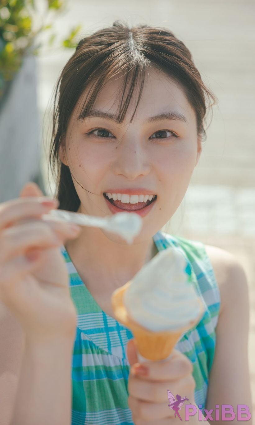 Japanese Idol Iori Sagara large increase photo collection more and PixiBB.COM 011