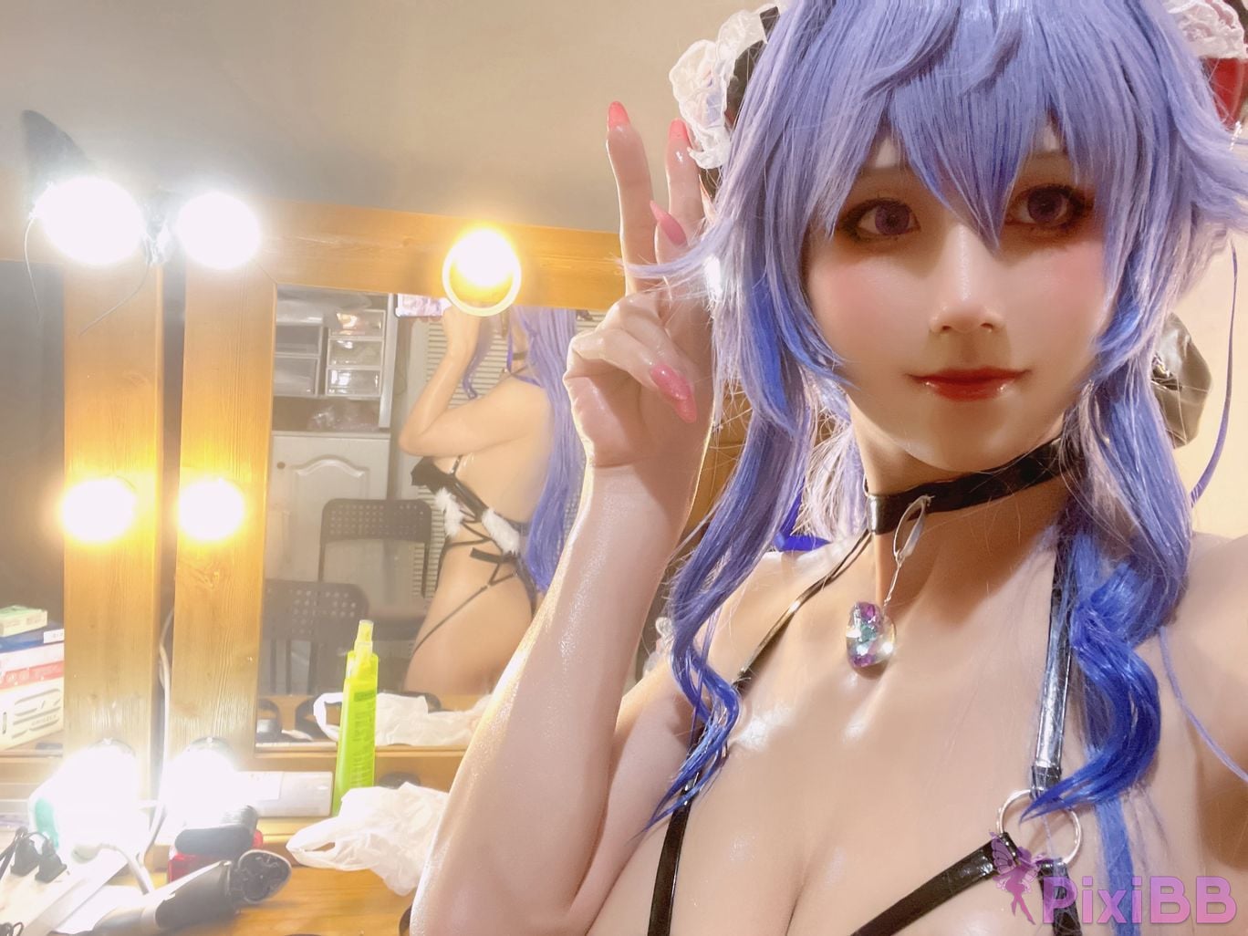 Cosplayer Three oclock in the morning Genshin Sweet Rain Succubus PixiBB.COM 008