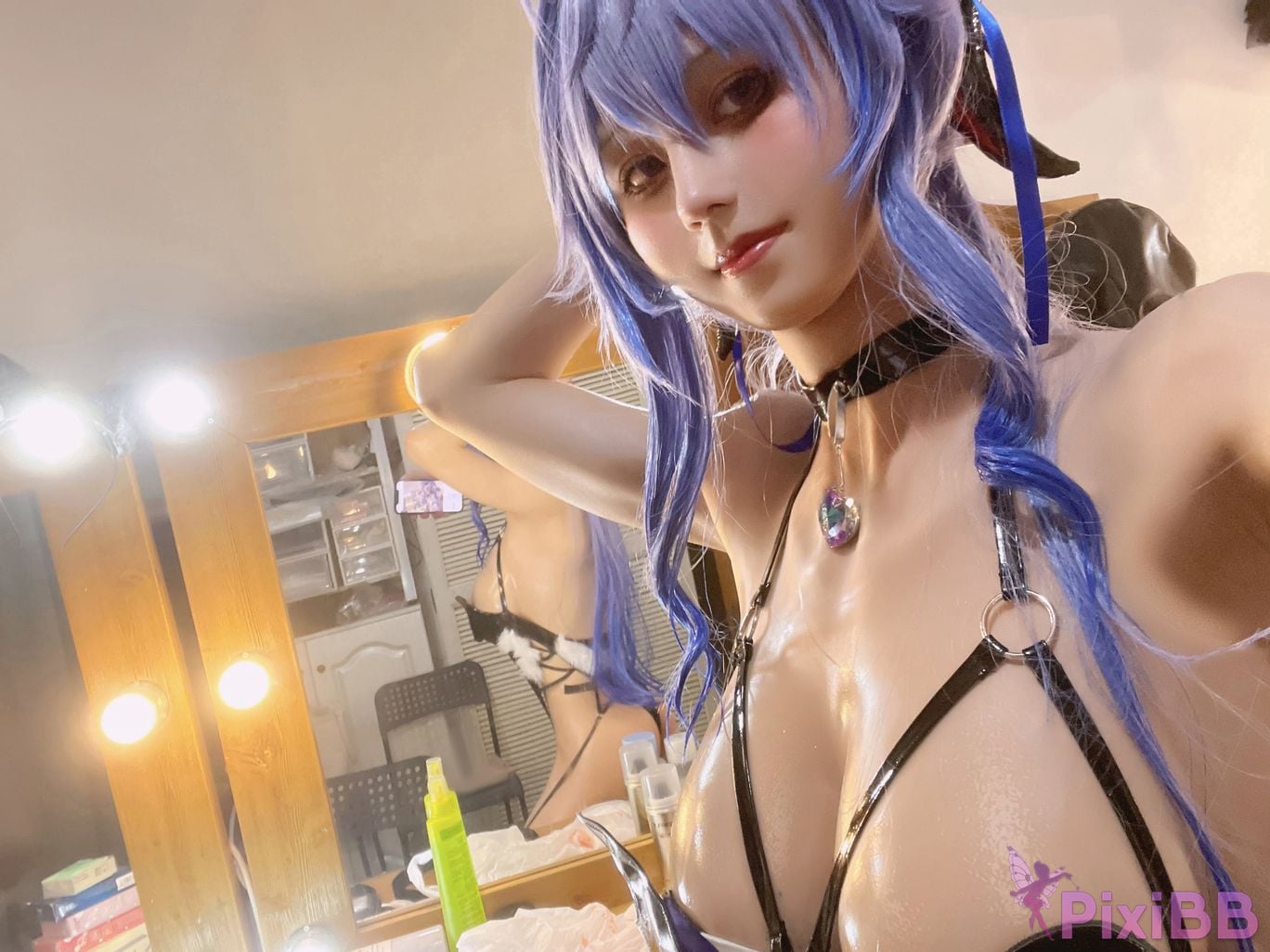 Cosplayer Three oclock in the morning Genshin Sweet Rain Succubus PixiBB.COM 027