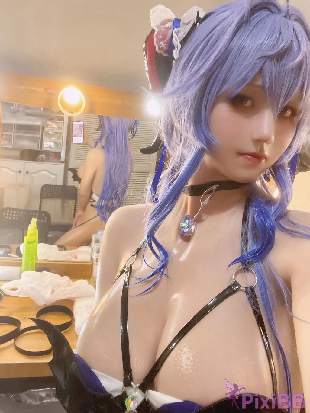 Cosplayer Three oclock in the morning Genshin Sweet Rain Succubus PixiBB.COM 129