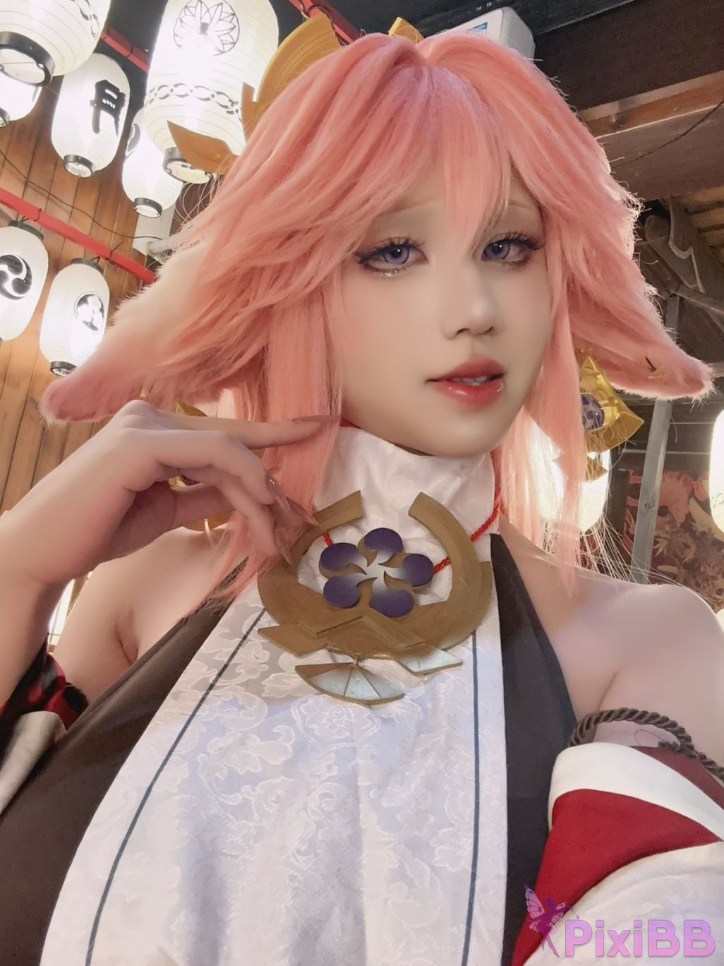 Cosplayer Three oclock in the morning Yae Miko PixiBB.COM 001