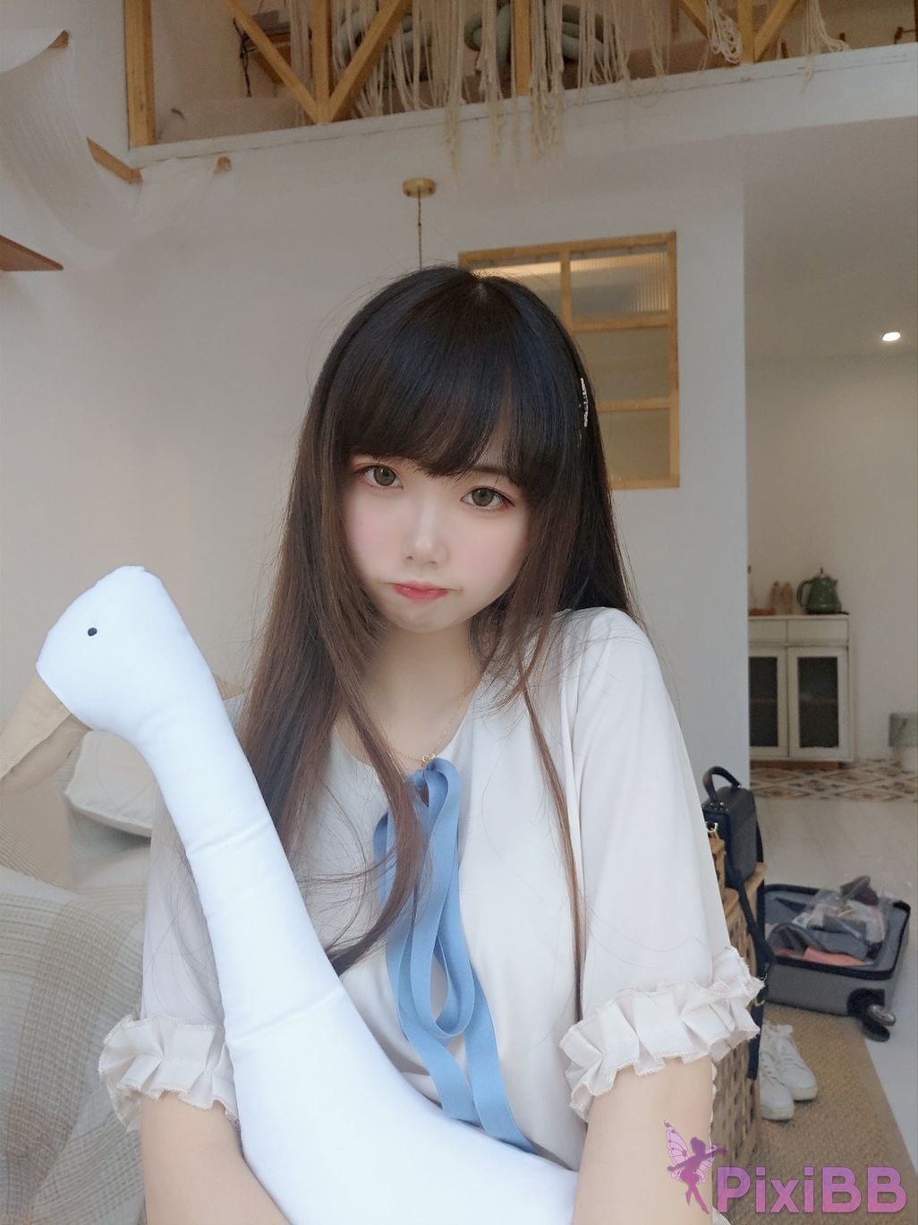 Cosplayer Xue Qi SAMA barefoot PixiBB.COM 002