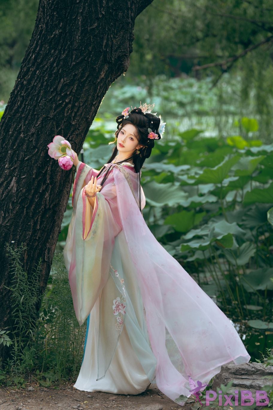 Cosplay Wenmei is unreasonable I wish you a happy Mid Autumn Festival owo PixiBB.COM 003