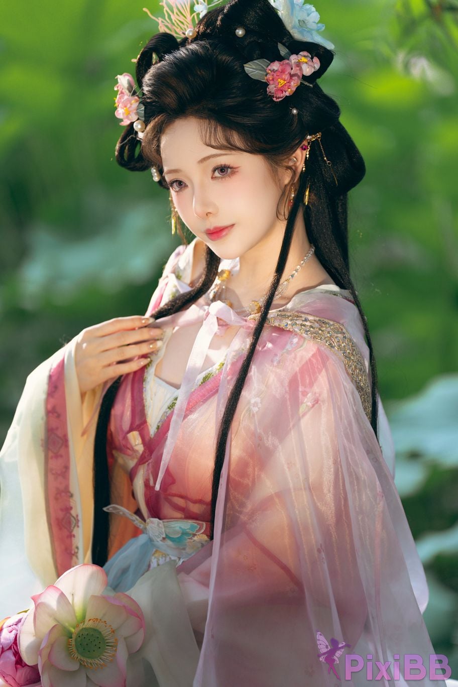 Cosplay Wenmei is unreasonable I wish you a happy Mid Autumn Festival owo PixiBB.COM 005