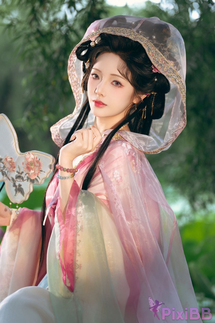 Cosplay Wenmei is unreasonable I wish you a happy Mid Autumn Festival owo PixiBB.COM 008