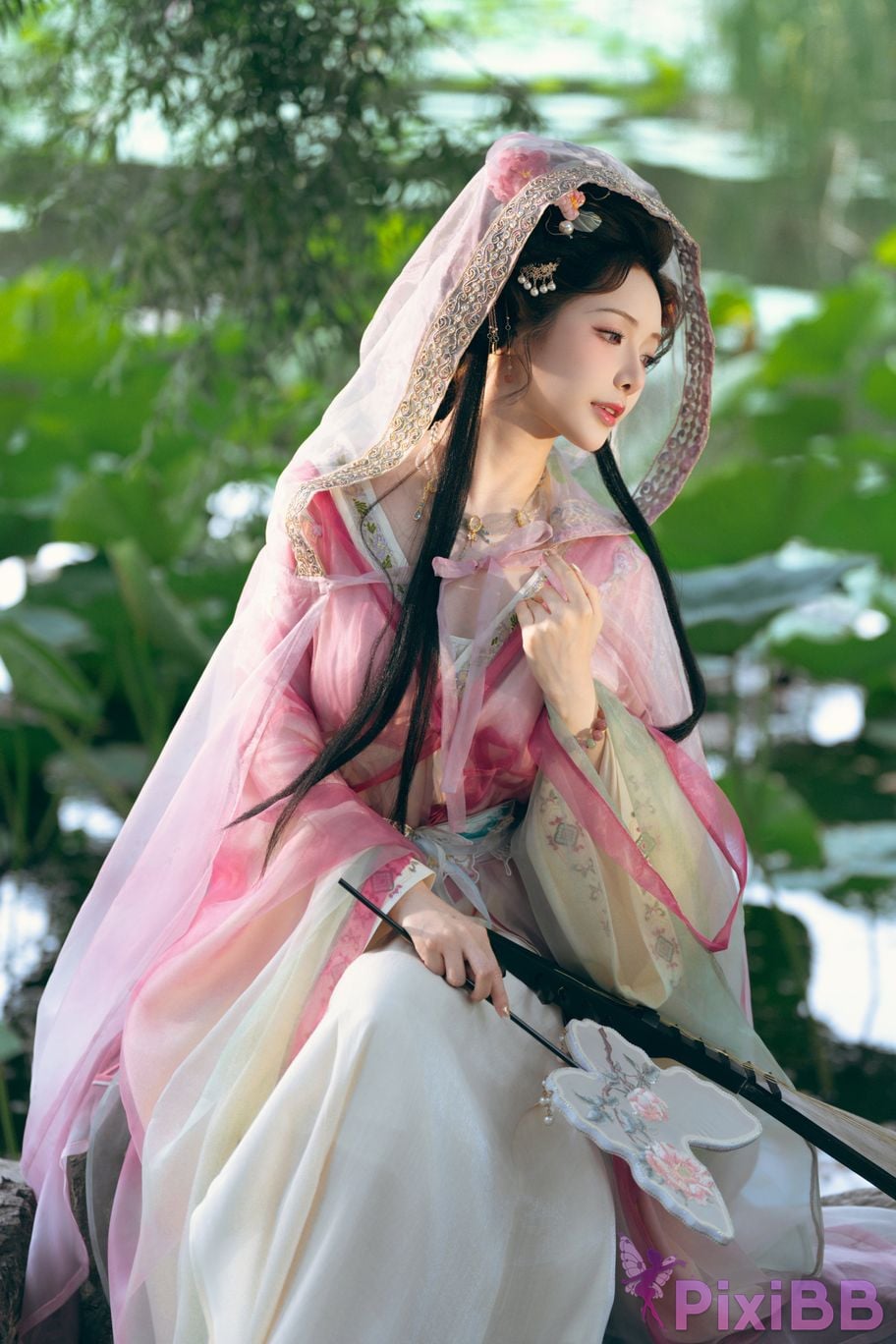 Cosplay Wenmei is unreasonable I wish you a happy Mid Autumn Festival owo PixiBB.COM 010