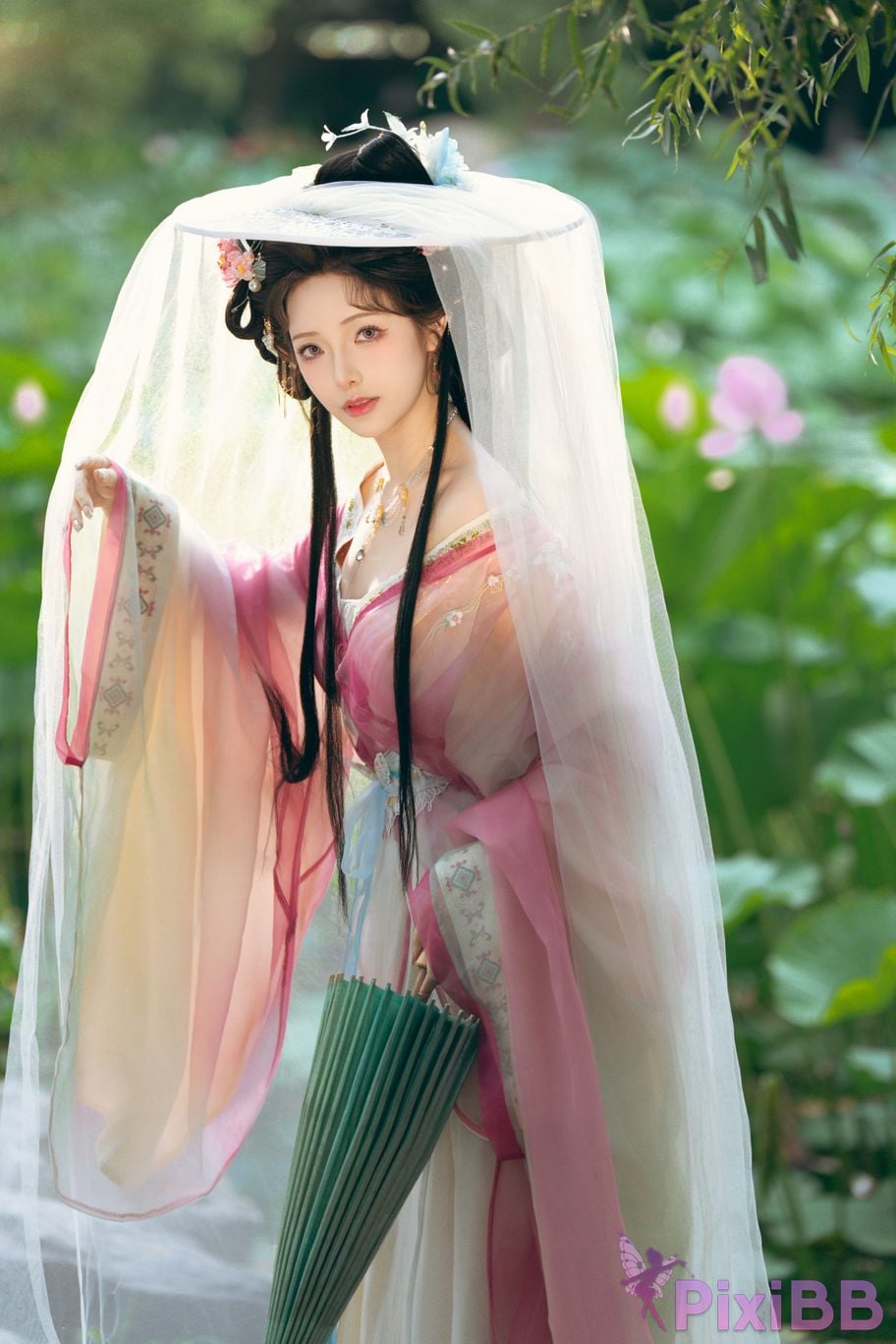 Cosplay Wenmei is unreasonable I wish you a happy Mid Autumn Festival owo PixiBB.COM 013