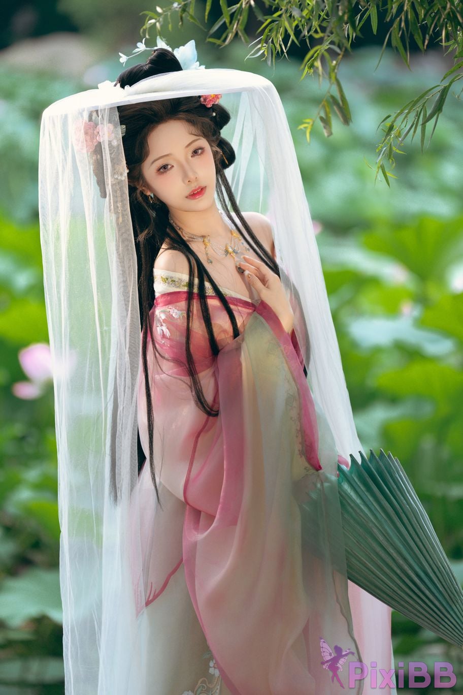 Cosplay Wenmei is unreasonable I wish you a happy Mid Autumn Festival owo PixiBB.COM 017