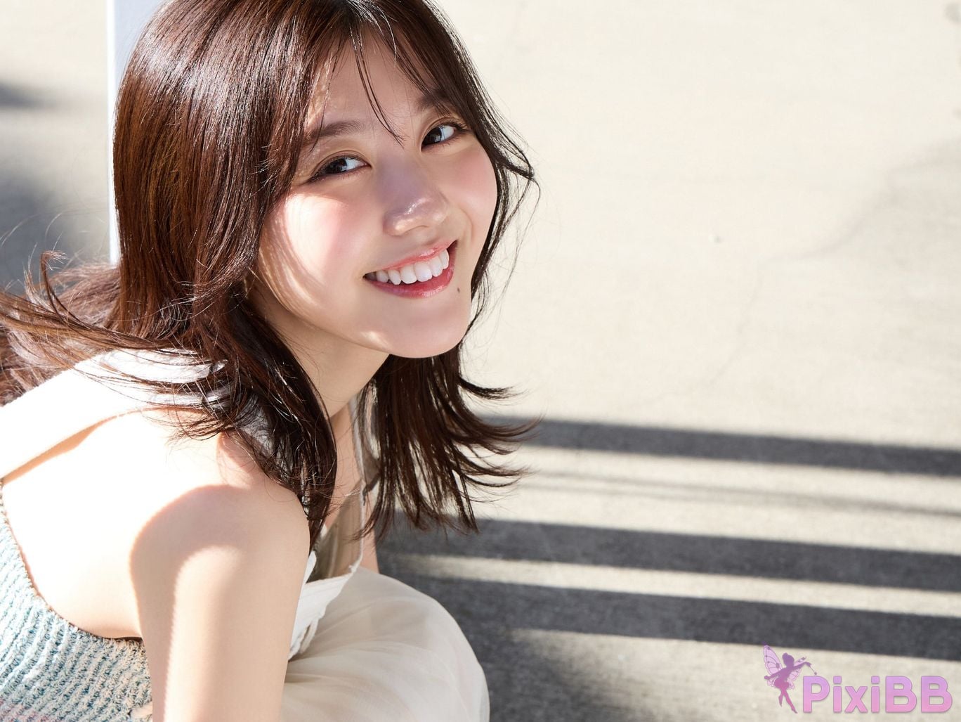 Japanese Idol Abe Rin FRIDAY digital photo book New Ace of the North PixiBB.COM 002