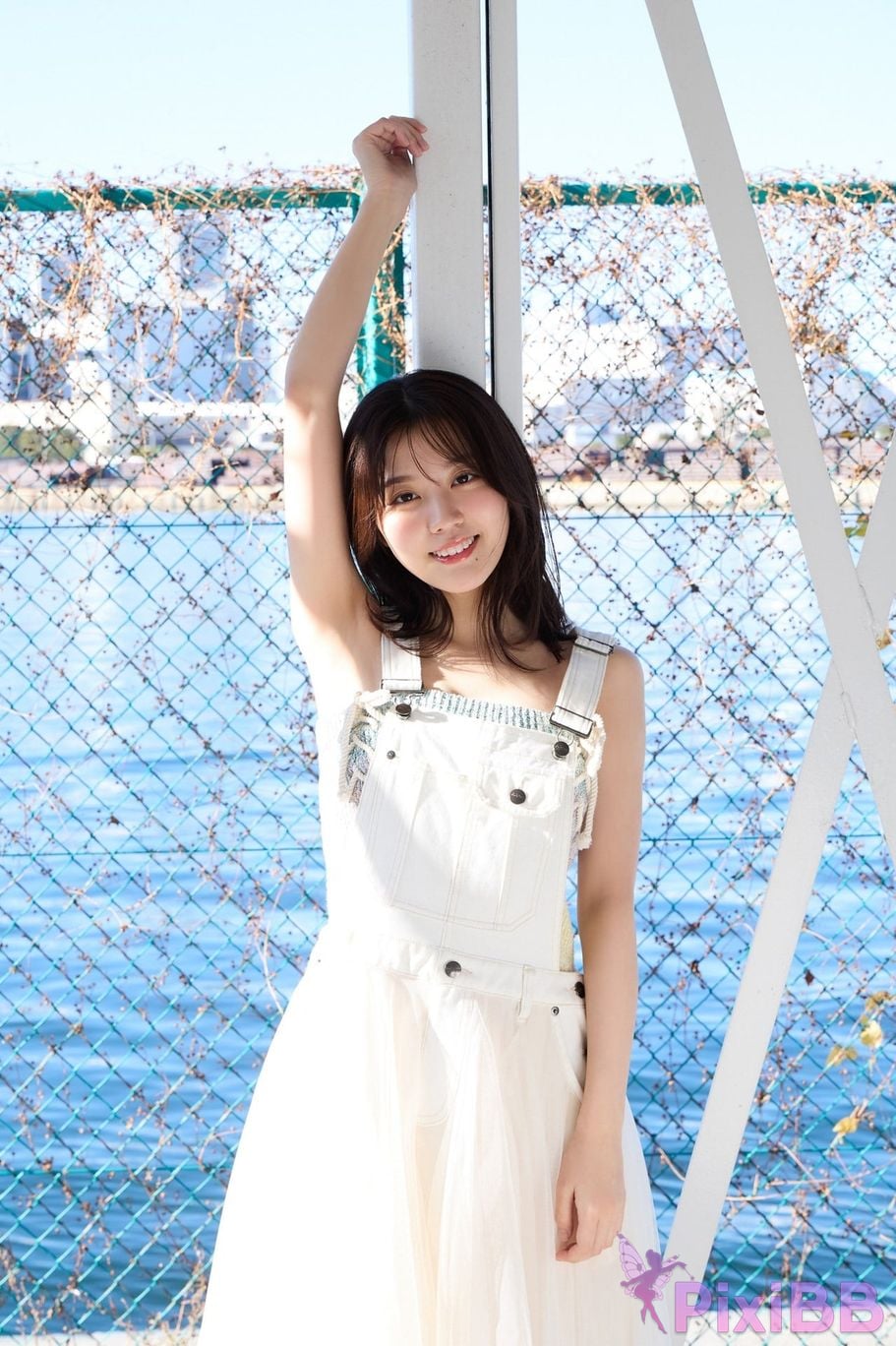 Japanese Idol Abe Rin FRIDAY digital photo book New Ace of the North PixiBB.COM 005