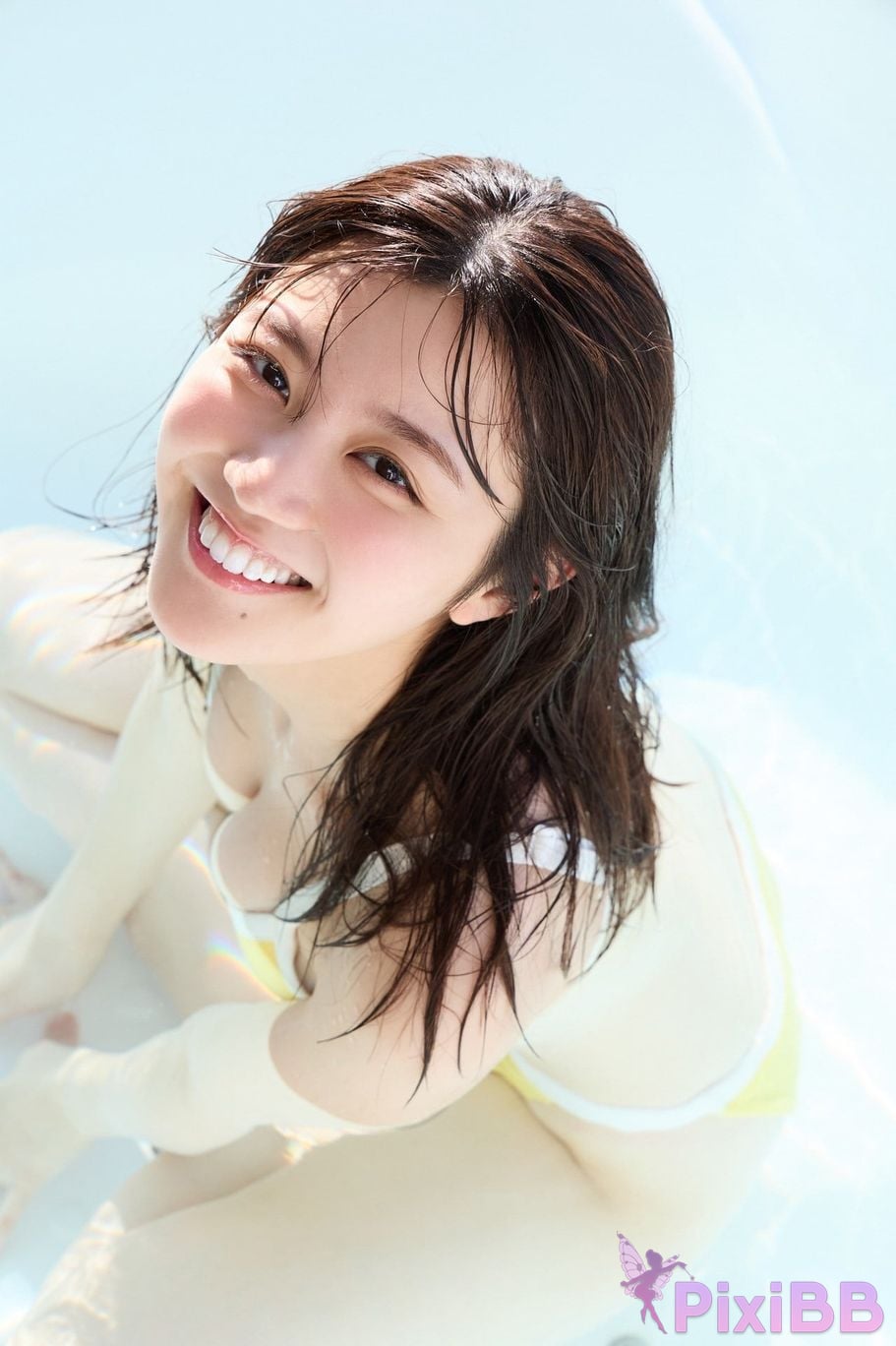 Japanese Idol Abe Rin FRIDAY digital photo book New Ace of the North PixiBB.COM 059