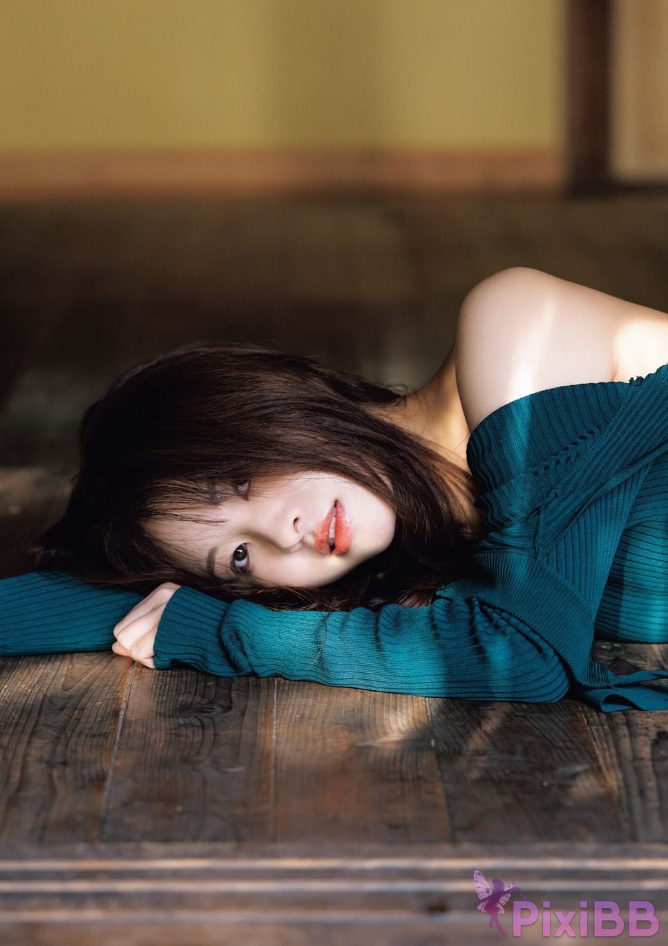 Japanese Idol Chiyori Nakanishi 1st photo book Chiyori Weather PixiBB.COM 055