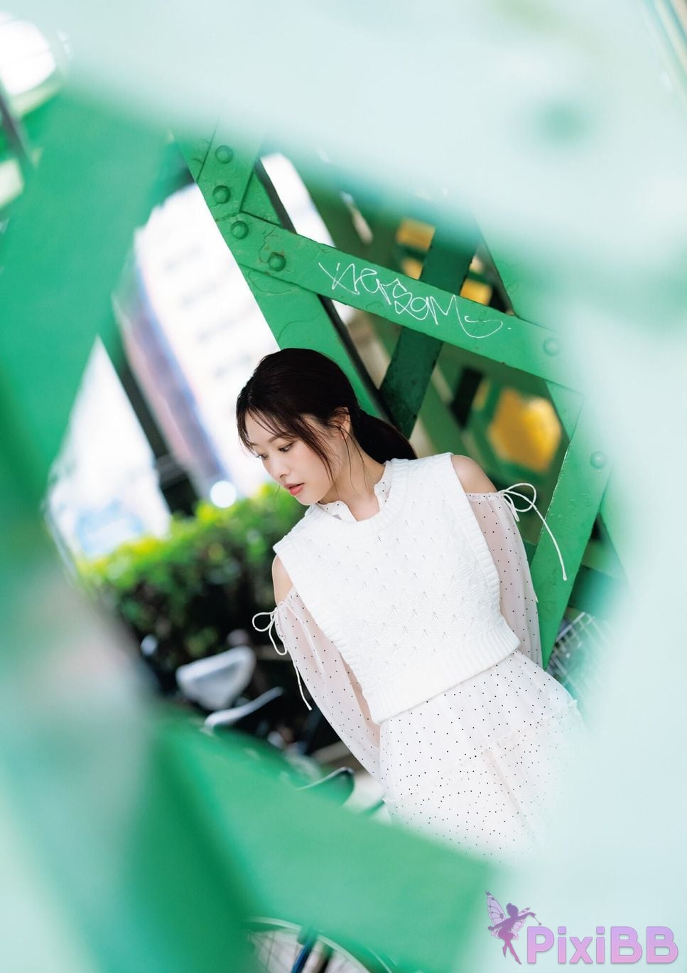 Japanese Idol Chiyori Nakanishi 1st photo book Chiyori Weather PixiBB.COM 128