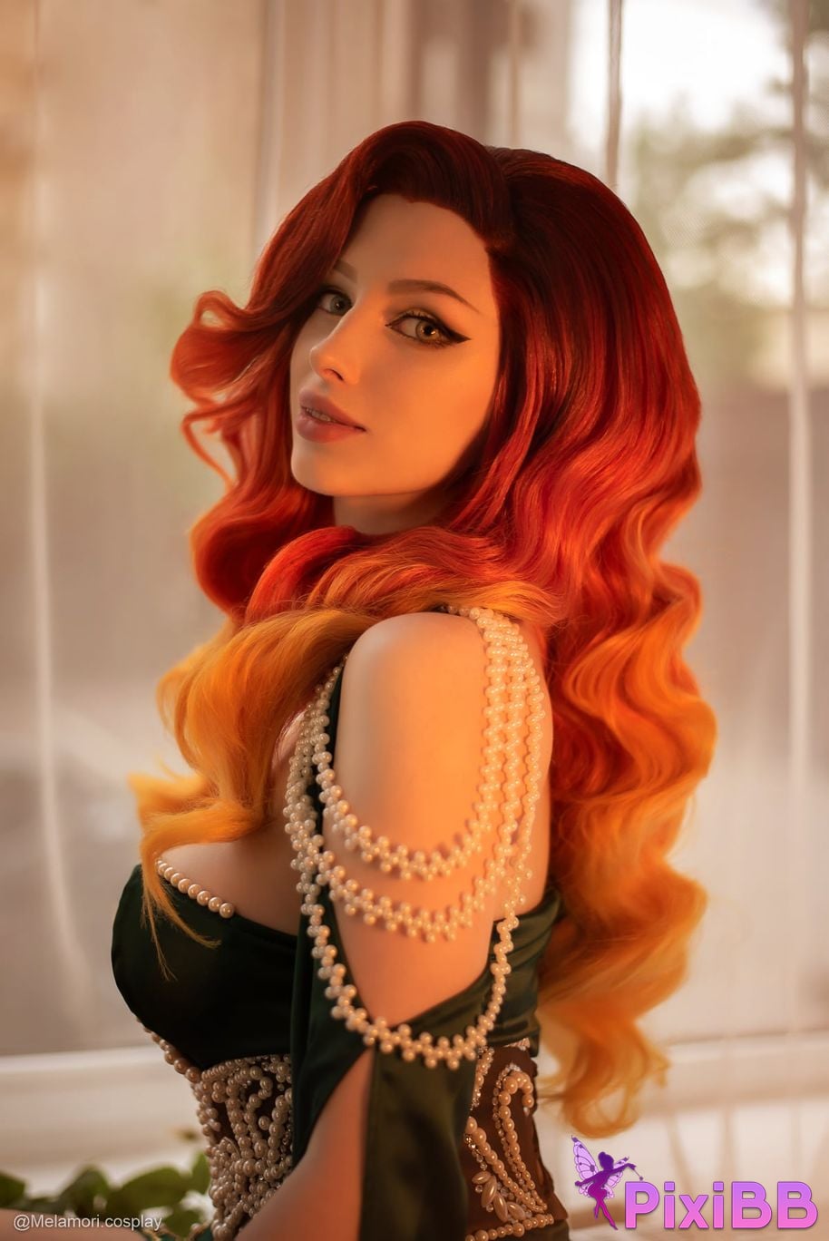 Lady Melamori Nikkal PixiBB.COM 3