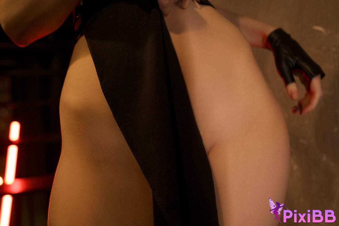 Vinnegal Yor Forger (Thorn Princess) PixiBB.COM 1