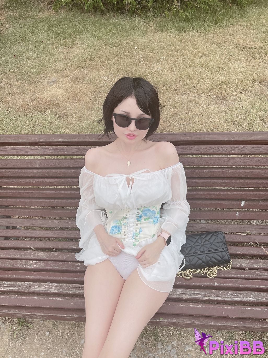 HidoriCasualCastleTrip PixiBB.COM 10