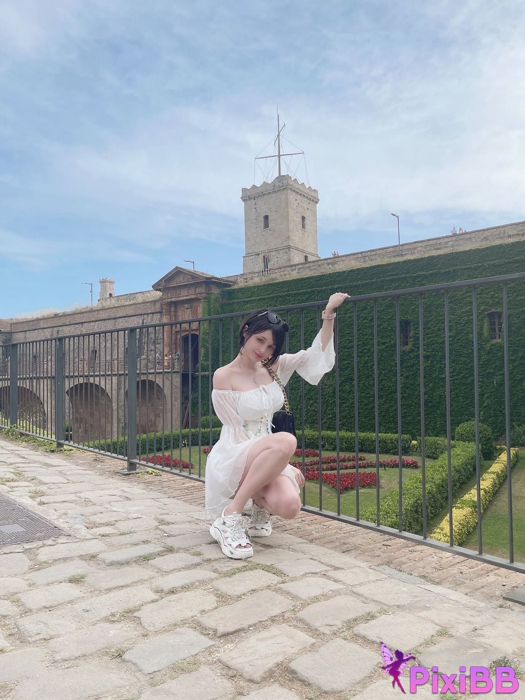 HidoriCasualCastleTrip PixiBB.COM 24