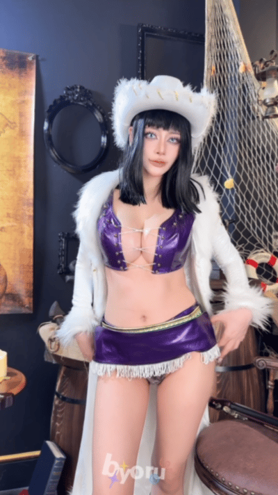 Byoru Nico Robin Baroque Works PixiBB.COM