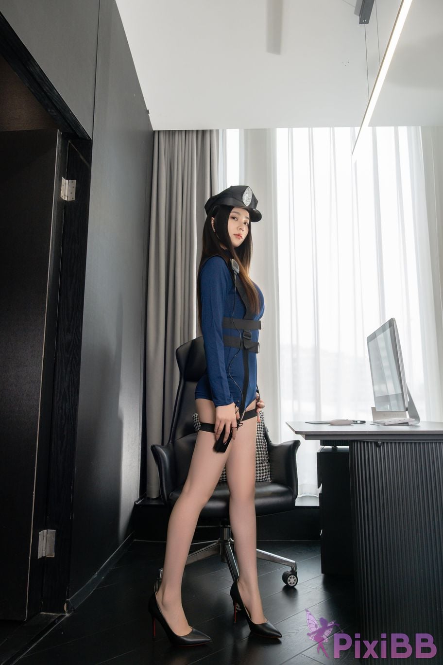 Cosplayer every year Nnian female police officer PixiBB.COM 013