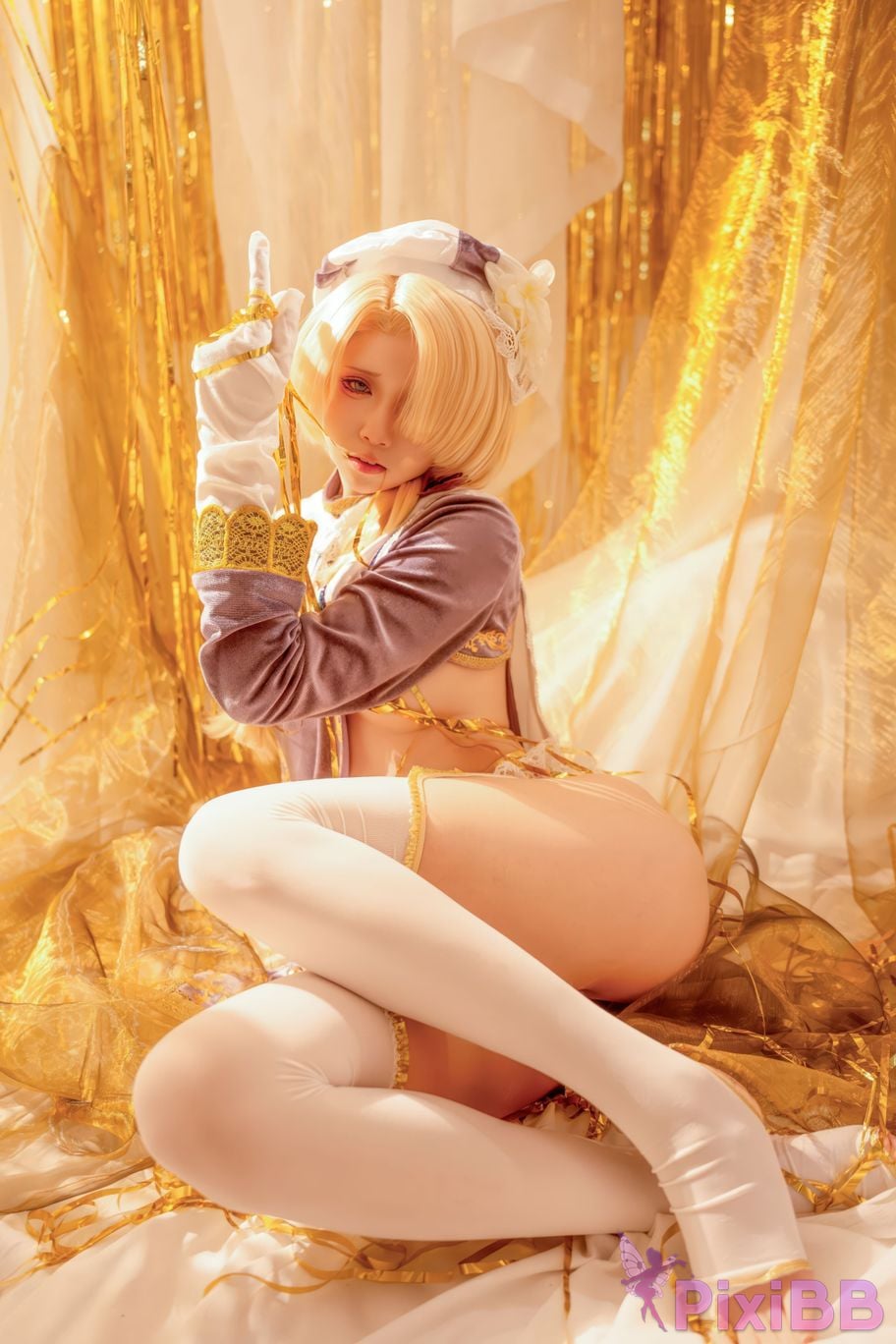 Cosplayer Zhiyue Etsu ko Joan of Arc PixiBB.COM 010