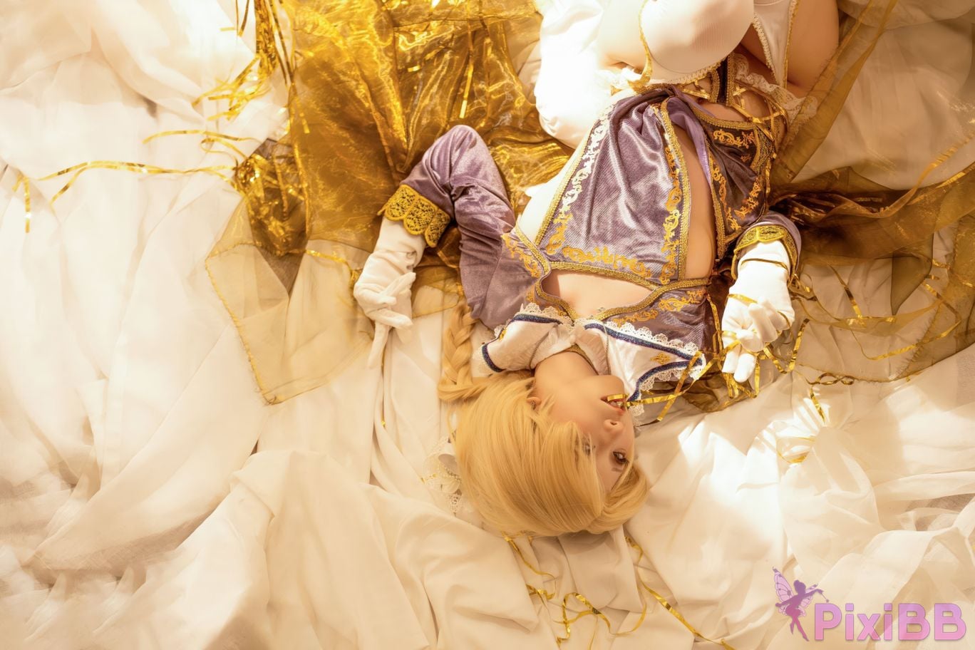 Cosplayer Zhiyue Etsu ko Joan of Arc PixiBB.COM 042