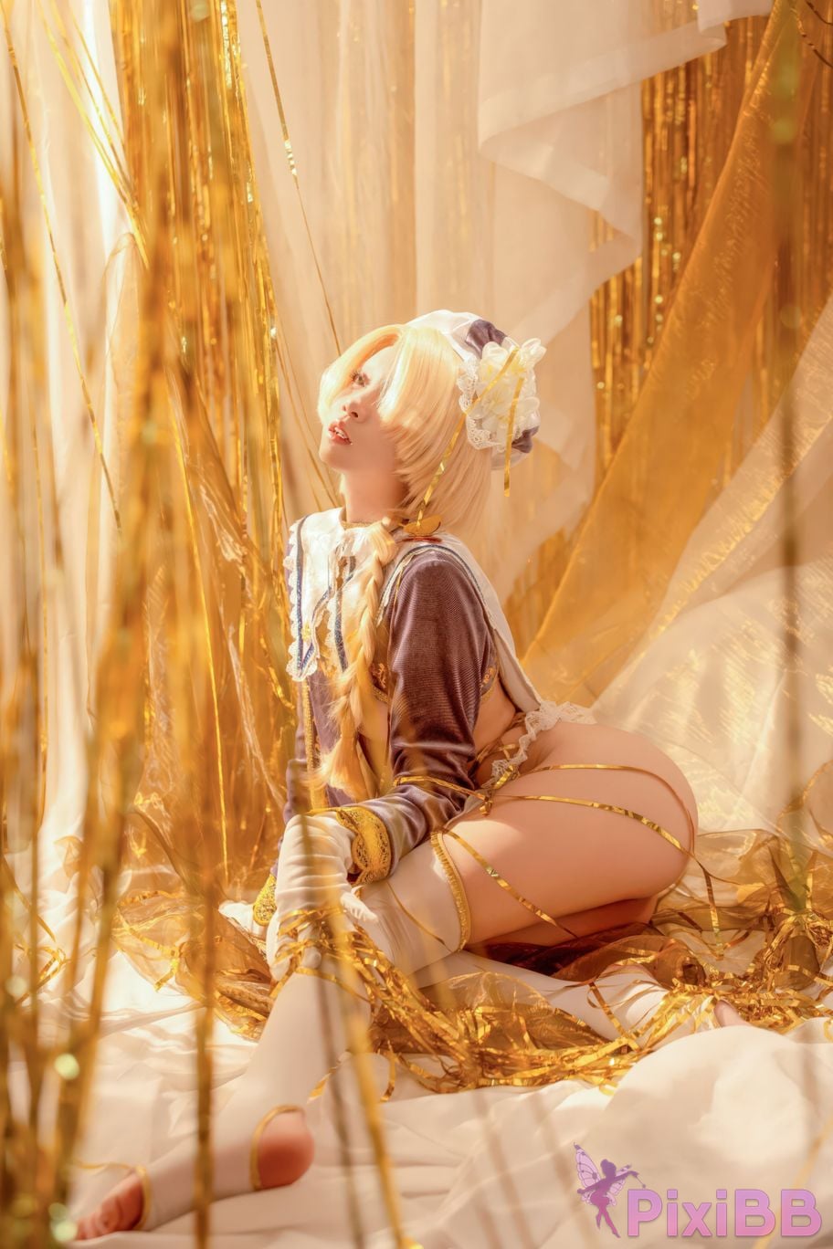 Cosplayer Zhiyue Etsu ko Joan of Arc PixiBB.COM 050