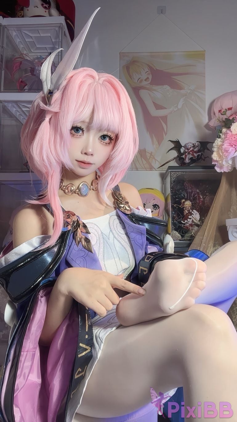 Cosplayer white oak Shirly Xi Lian PixiBB.COM 003