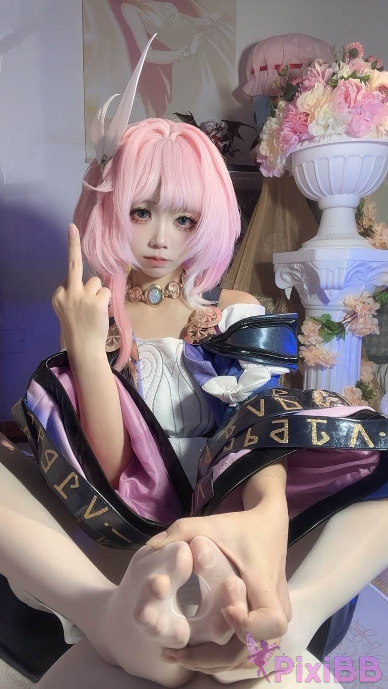 Cosplayer white oak Shirly Xi Lian PixiBB.COM 007